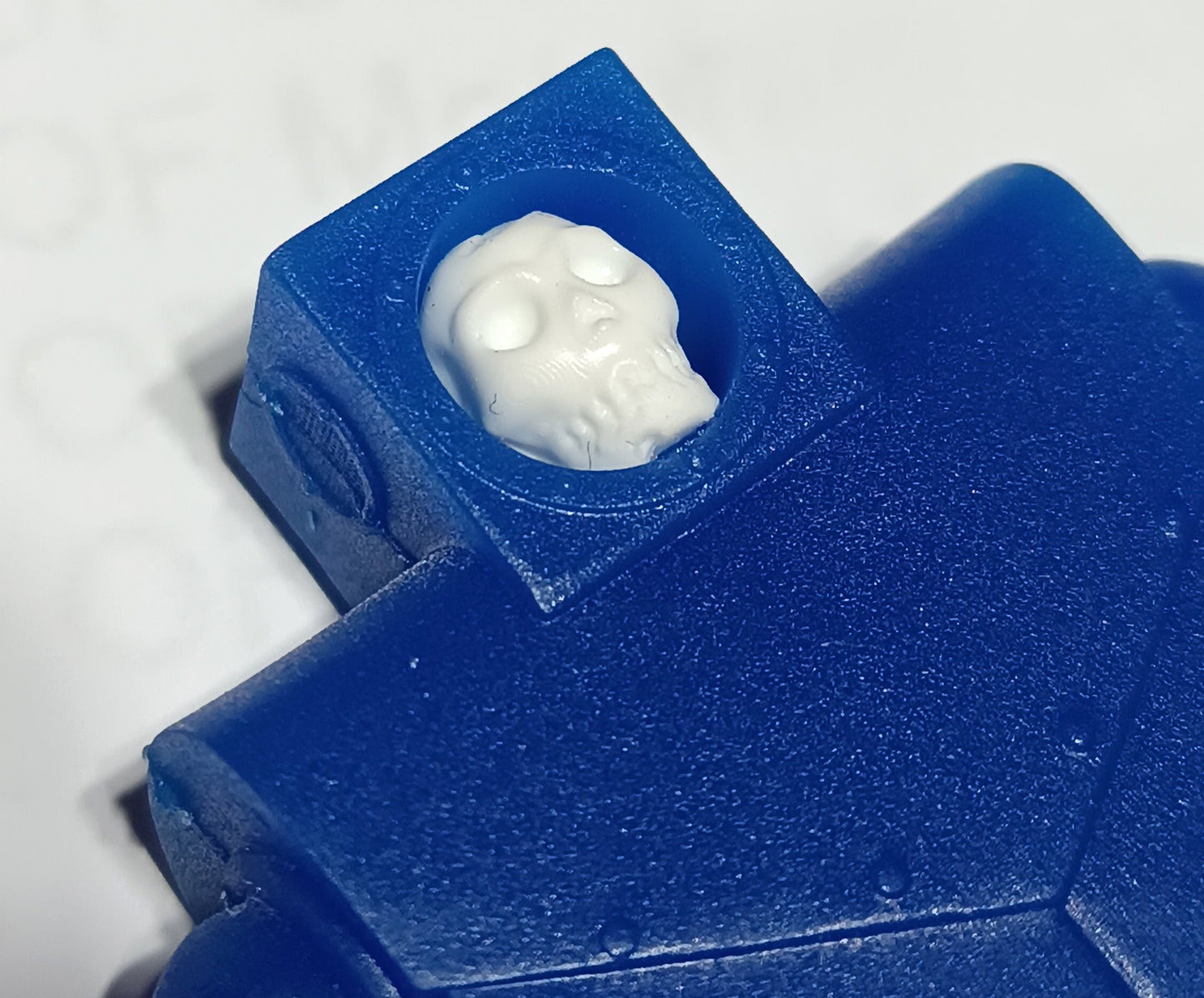 [Retro] Calcifier X-20 / Ryan Heshka