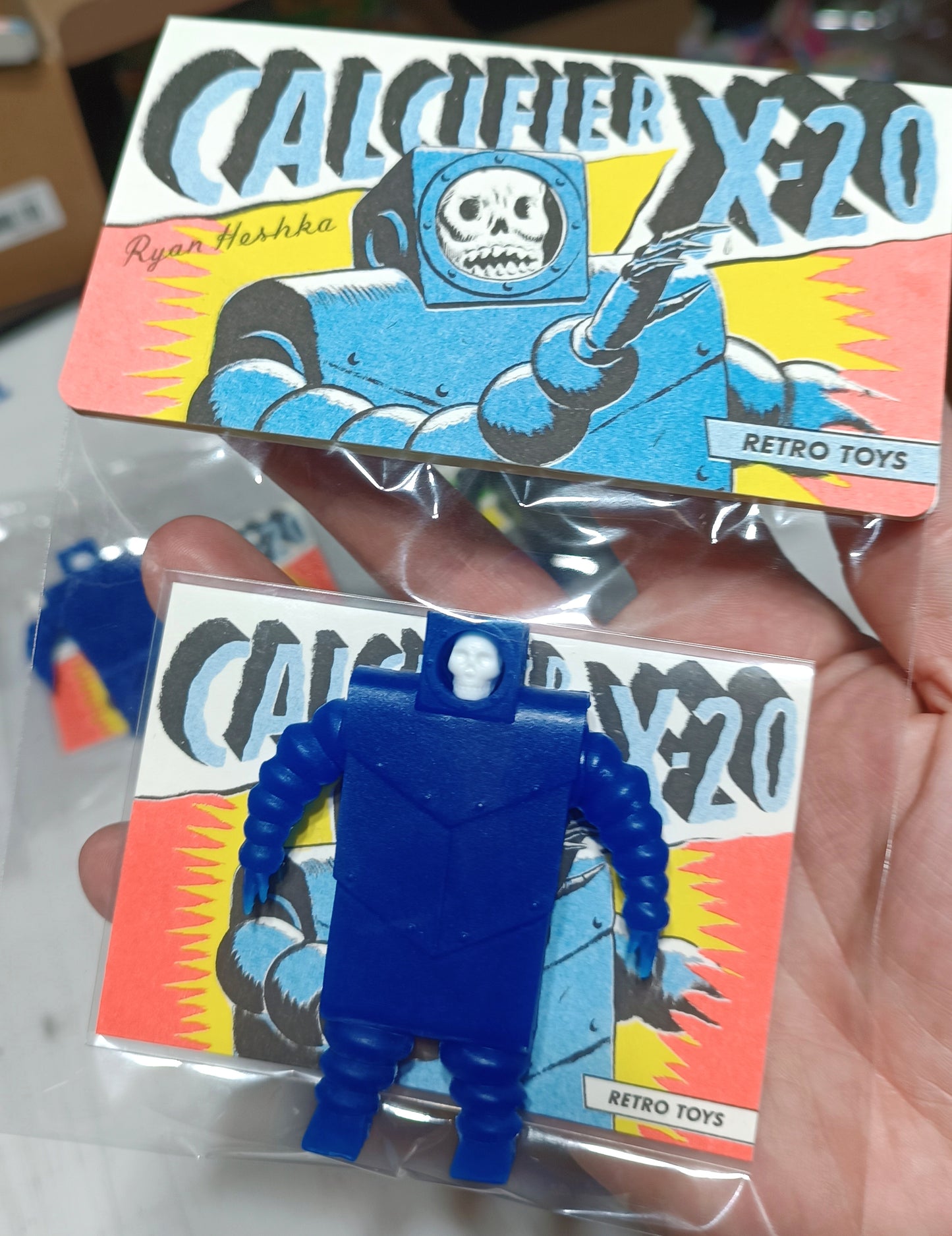 [Retro] Calcifier X-20 / Ryan Heshka